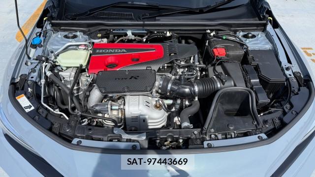 Honda CIVIC 2024-12 8281701-7