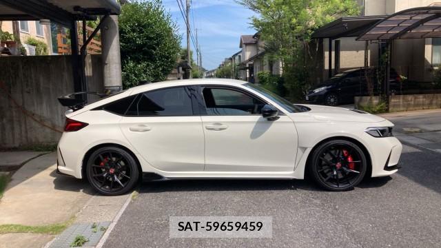 Honda CIVIC 2025-06 8281825-10