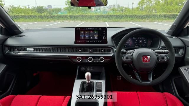 Honda CIVIC 2025-11 8282003-2