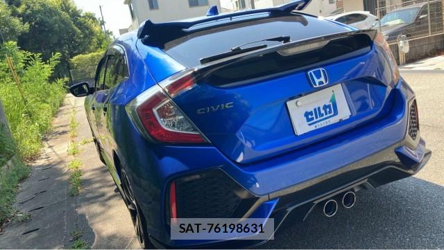 Honda CIVIC 2019-09 8282068-13