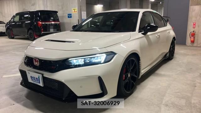Honda CIVIC 2025-01 8282075-0
