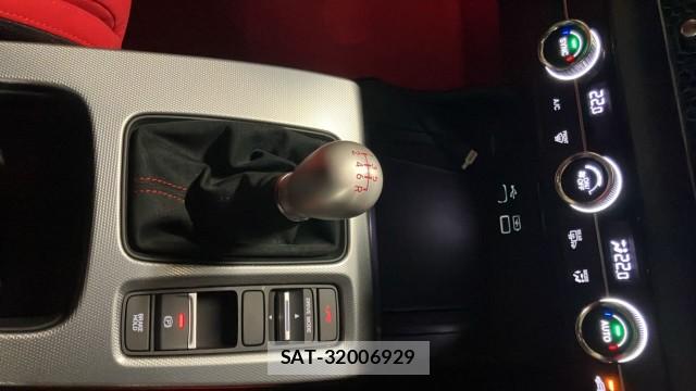 Honda CIVIC 2025-01 8282075-14