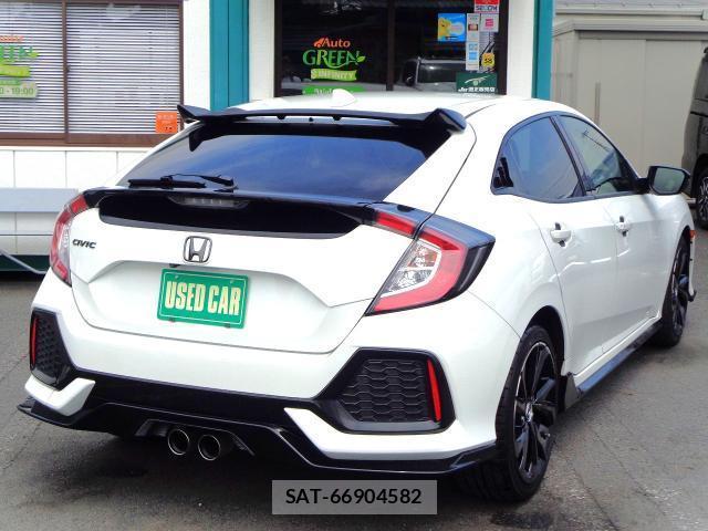 Honda CIVIC 2019-06 8282536-2