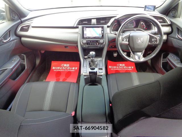 Honda CIVIC 2019-06 8282536-4