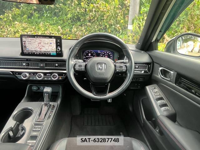 Honda CIVIC 2021-11 8284076-5