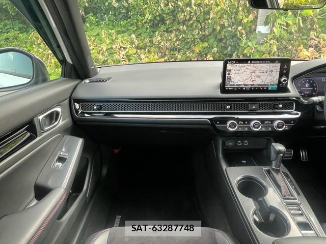 Honda CIVIC 2021-11 8284076-6