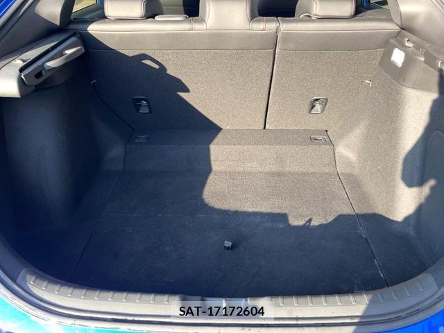 Honda CIVIC 2021-11 8284457-11