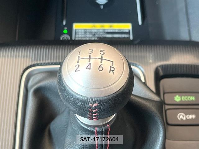Honda CIVIC 2021-11 8284457-2