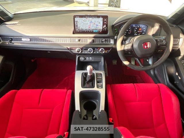 Honda CIVIC 2024-12 8284458-1