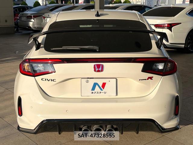 Honda CIVIC 2024-12 8284458-14