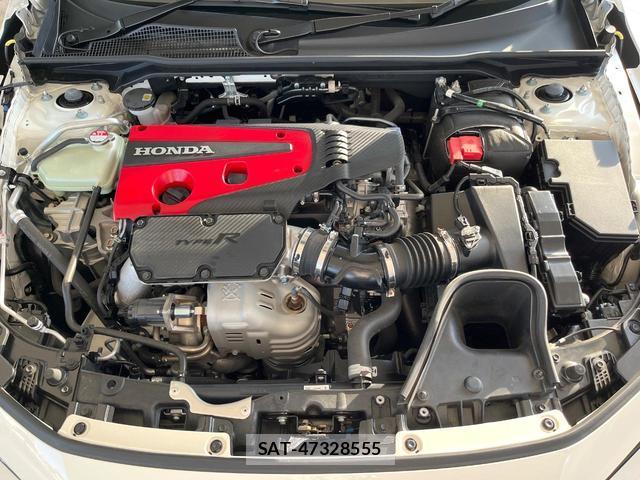 Honda CIVIC 2024-12 8284458-17