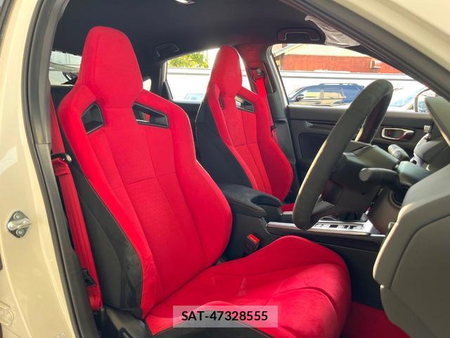 Honda CIVIC 2024-12 8284458-7