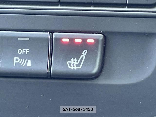 Mercedes Benz CLA-CLASS 2016-03 8283133-6