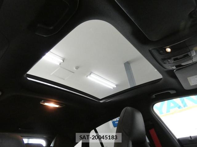 Mercedes Benz CLA-CLASS 2016-12 8283614-17