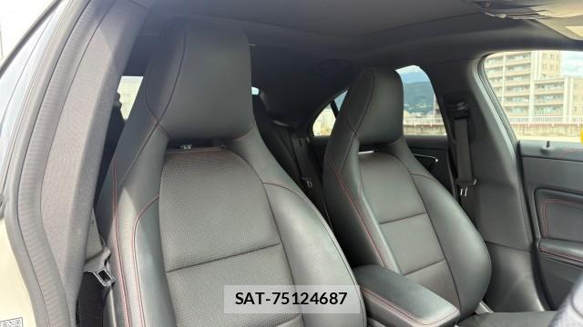 Mercedes Benz CLA-CLASS 2013-12 8282035-4