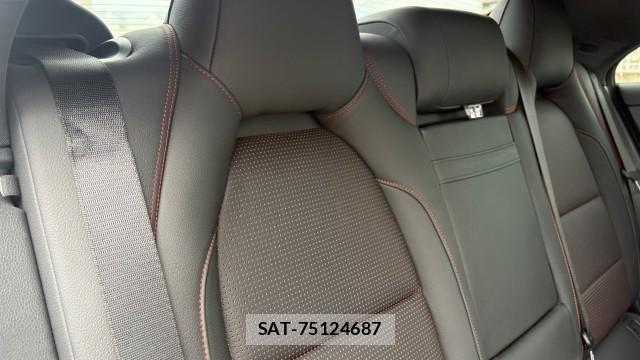 Mercedes Benz CLA-CLASS 2013-12 8282035-5