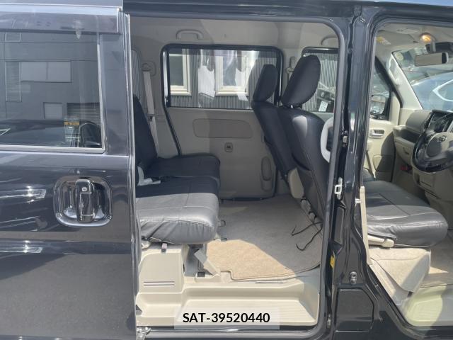 Nissan CLIPPER RIO 2022-05 8283123-13