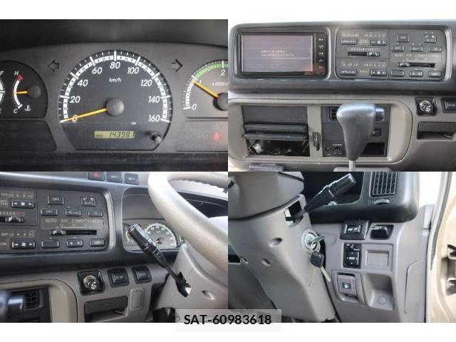 Toyota COASTER 2016-01 8276805-18