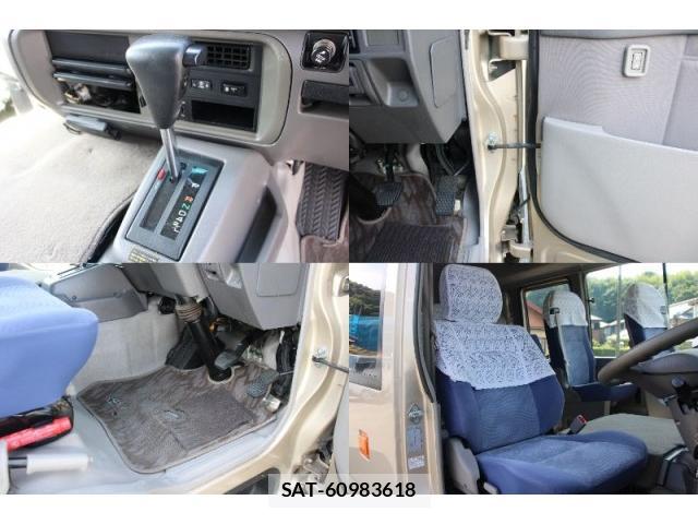 Toyota COASTER 2016-01 8276805-19