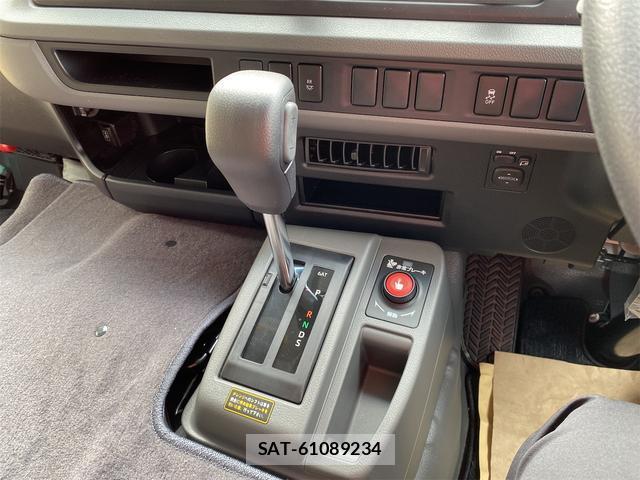 Toyota COASTER 2026-07 8285246-10