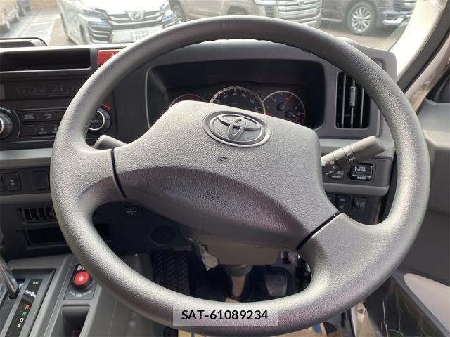 Toyota COASTER 2026-07 8285246-15
