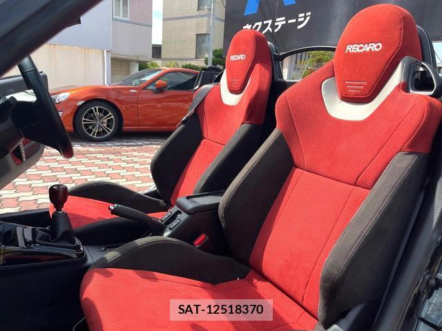 Daihatsu COPEN 2017-10 8279437-8