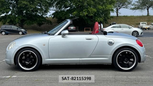 Daihatsu COPEN 2003-08 8281097-8