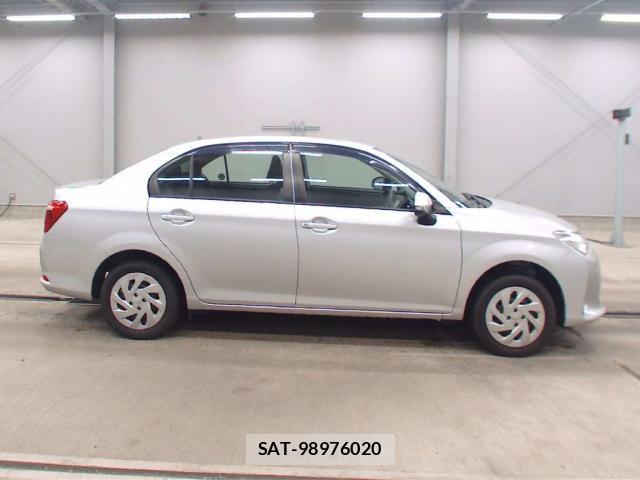 Toyota COROLLA AXIO 2021-07 8277003-8