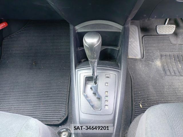 Toyota COROLLA AXIO 2018-07 8279928-11