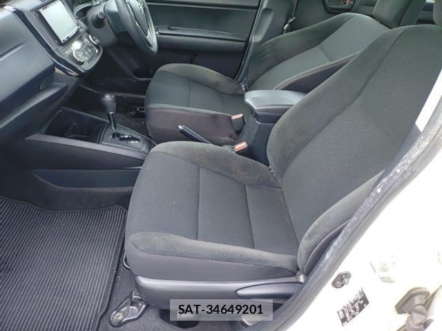 Toyota COROLLA AXIO 2018-07 8279928-15