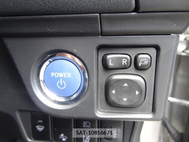Toyota COROLLA AXIO 2015-07 8282940-8