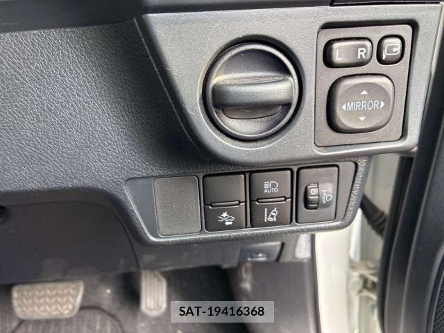 Toyota COROLLA AXIO 2019-07 8284387-12
