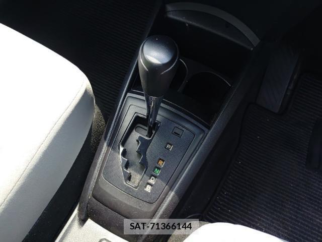 Toyota COROLLA AXIO 2017-07 8285668-11
