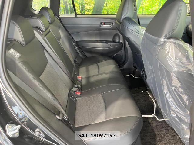 Toyota COROLLA CROSS 2026-06 8280055-9