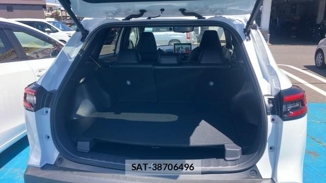 Toyota COROLLA CROSS 2026-03 8280590-17