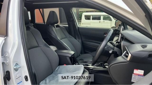 Toyota COROLLA CROSS 2021-09 8281309-4