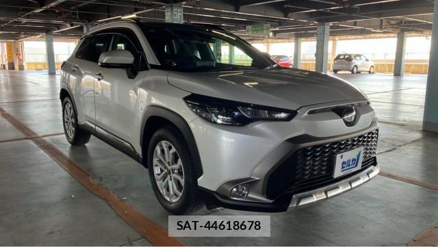 Toyota COROLLA CROSS 2022-06 8281729-11