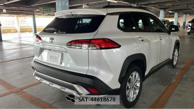 Toyota COROLLA CROSS 2022-06 8281729-12