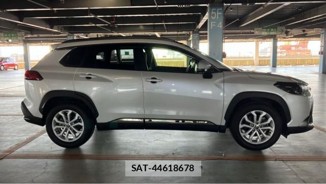 Toyota COROLLA CROSS 2022-06 8281729-3