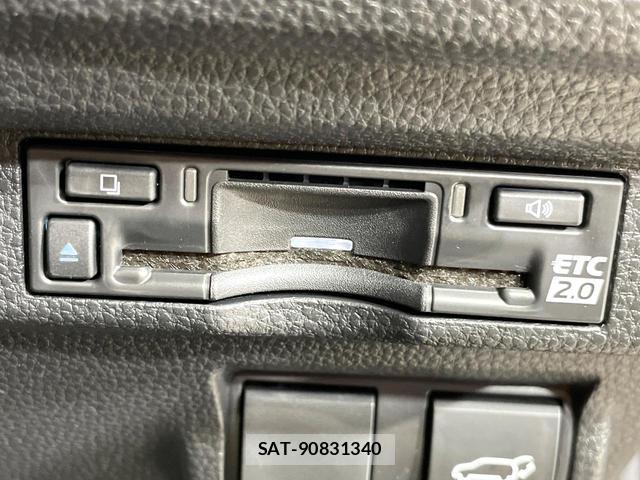 Toyota COROLLA CROSS 2026-04 8281795-6