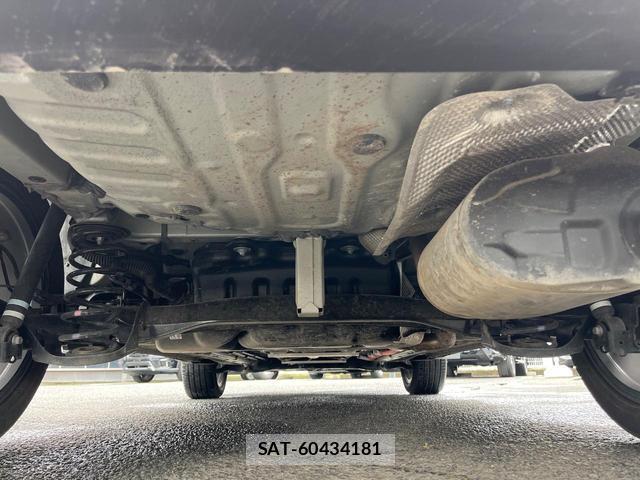 Toyota COROLLA CROSS 2025-02 8282516-18