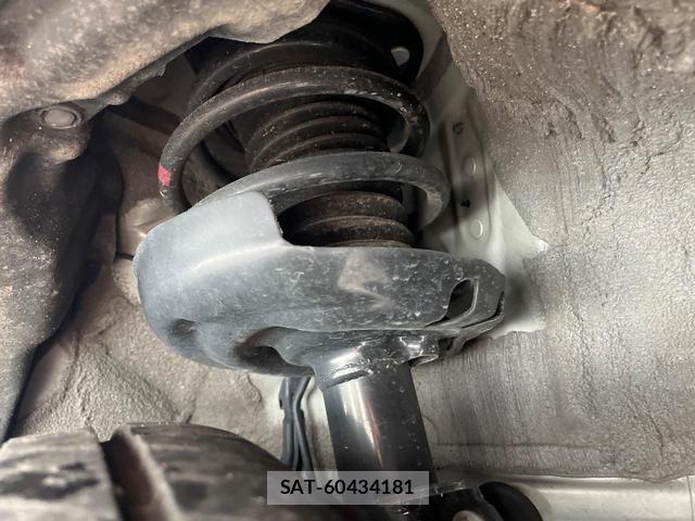 Toyota COROLLA CROSS 2025-02 8282516-19