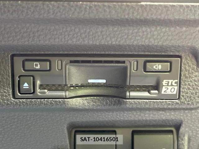Toyota COROLLA CROSS 2023-12 8283975-6