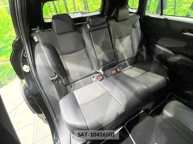 Toyota COROLLA CROSS 2023-12 8283975-8
