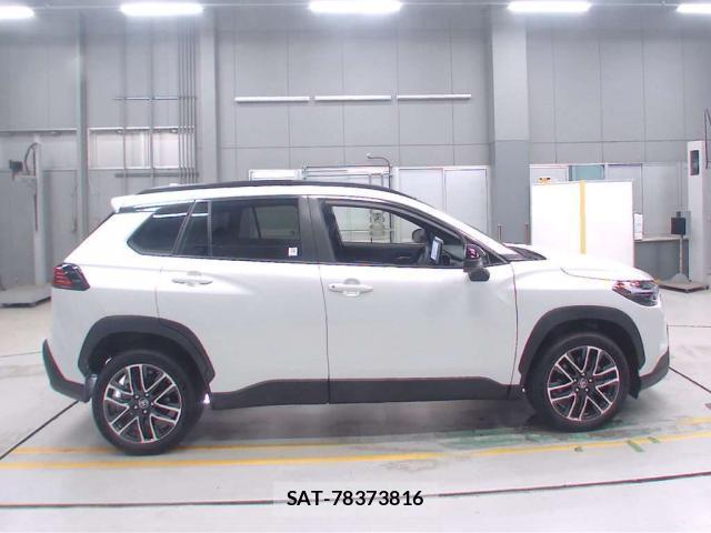 Toyota COROLLA CROSS 2026-07 8284384-4