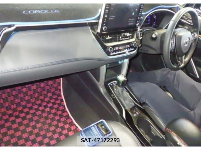 Toyota COROLLA CROSS 2022-04 8284676-4