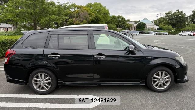 Toyota COROLLA FIELDER 2014-12 8281910-3