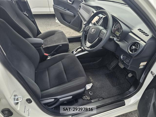 Toyota COROLLA FIELDER 2017 8283697-6