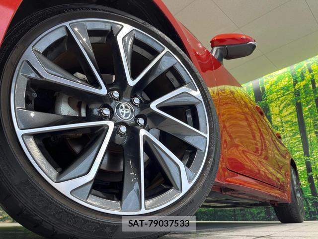 Toyota COROLLA SPORT 2019-05 8283655-12