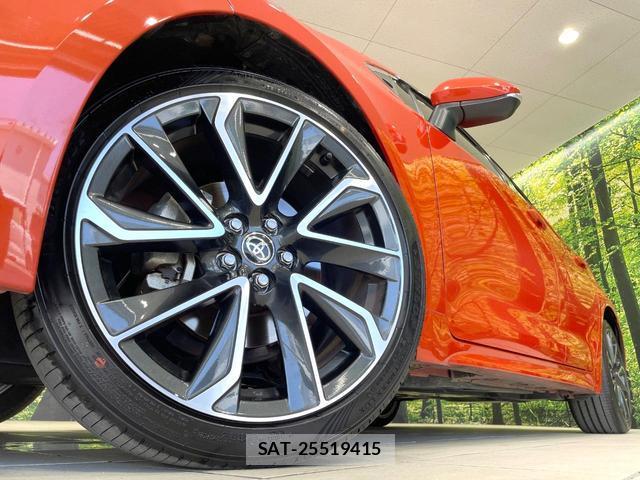 Toyota COROLLA SPORT 2024-12 8284494-12